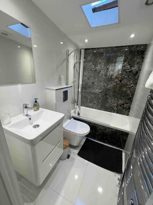 Stunning 3Br Maisonette In Brixton Londres Exterior foto